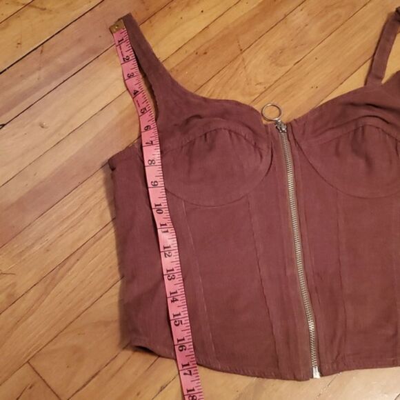 NWOT Guess brown corduroy bustier crop top with front zipper. Stretch. L. Flaw! - Picture 8 of 9